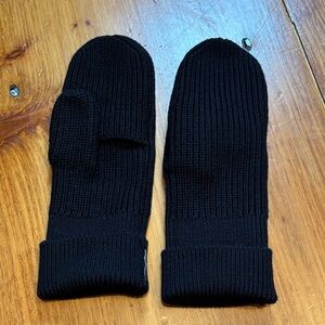 LULULEMON XS/S Black Ribbed Merino Wool Knit Mittens Thumbs